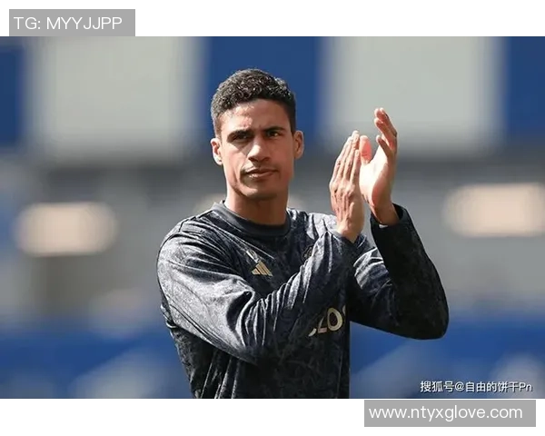 震惊世界24号足球明星意外去世球迷哀悼传奇生涯的终结