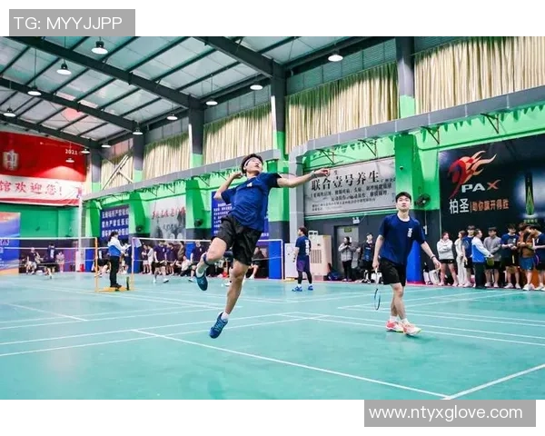 羽毛球盛宴：深入了解西安羽毛球队的团队协作与默契配合